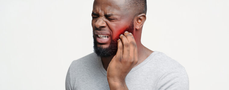 Remède pour guérir les maux de dent, ici je vous présente les vertus et les avantages du clou de girofle pour soigner les maux des dents
